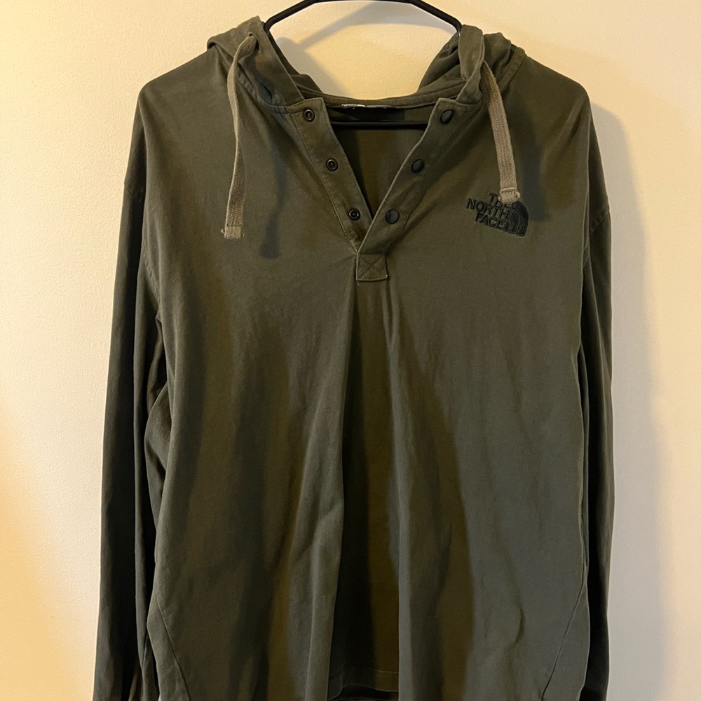 Men’s north face quarter button up